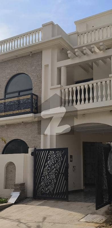 25x50 New House in FMC -B17 25x50 New House in FMC -B17