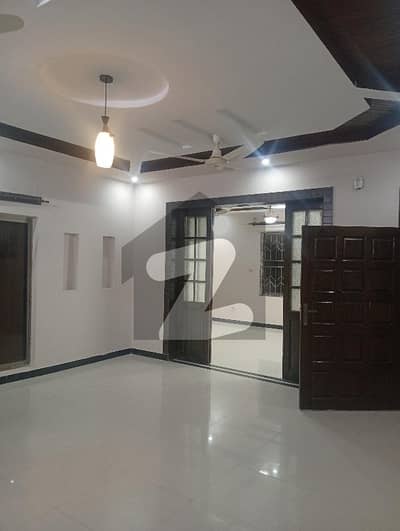 10 Marla Upper Portion Available For Rent In Media Town