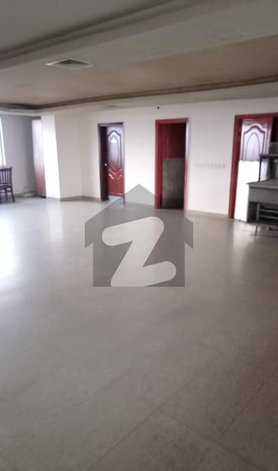 Gulberg 3880 Sqft Office Space Is Available For Rent.