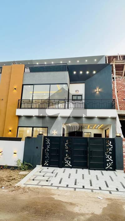 Highly-Desirable Prime Location 5 Marla House Available In Buch Villas Phase 2 - Manik Block