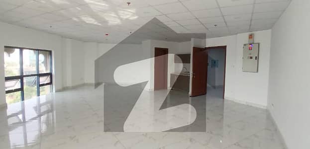 Exceptional Spaces Available Office 830 Square Feet For Rent In Main Boulevard Gulberg!