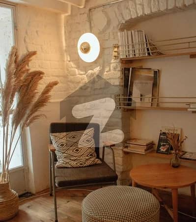 800 Square Feet Flat In Bahria Town - Sector C For sale At Good Location