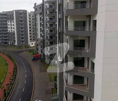 عسکری 11 - سیکٹر ڈی عسکری 11,عسکری,لاہور میں 3 کمروں کا 10 مرلہ فلیٹ 4.0 کروڑ میں برائے فروخت۔