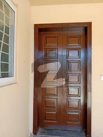 ڈی ایچ اے ڈیفینس فیز 2 ڈی ایچ اے ڈیفینس,اسلام آباد میں 3 کمروں کا 5 مرلہ مکان 65.0 ہزار میں کرایہ پر دستیاب ہے۔