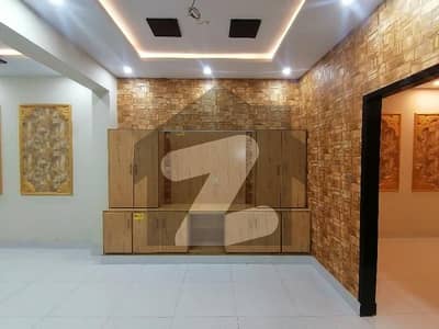 ایل ڈی اے ایوینیو لاہور میں 5 کمروں کا 10 مرلہ مکان 3.45 کروڑ میں برائے فروخت۔