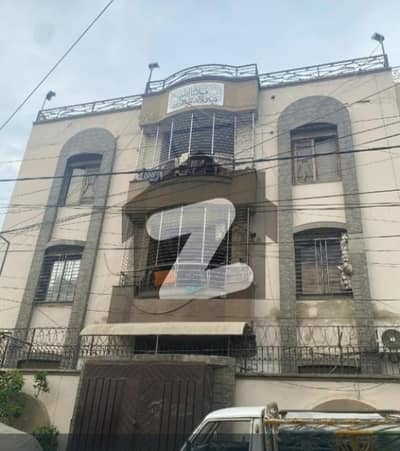 Prime Location 2000 Square Feet Flat Is Available For Sale In Sharfabad