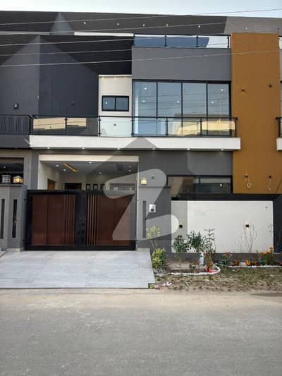 5 Marla Triple Story Modern House For Sale In Buch Villas Multan