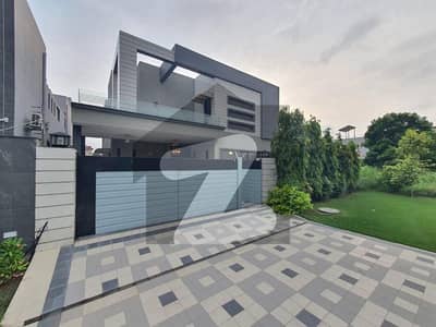 ONE KANAL BEAUTIFULL HOUSE AVALIABLE FOR RENT IN DHA DEFANCE PHASE 4