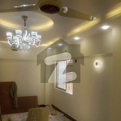 کلفٹن ۔ بلاک 2 کلفٹن,کراچی میں 2 کمروں کا 5 مرلہ فلیٹ 2.1 کروڑ میں برائے فروخت۔