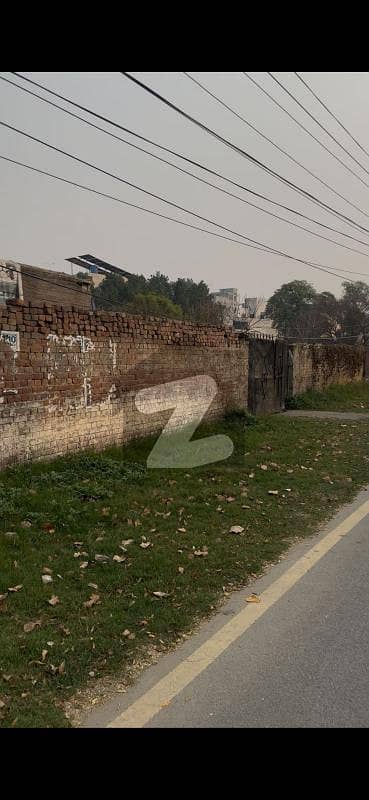 Prime 30 Marla Main Road Plot DP Clear & Ready to Build