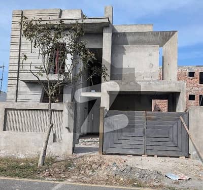 رئیل پام سٹی ایمن آباد موڑ,گوجرانوالہ میں 5 کمروں کا 10 مرلہ مکان 2.5 کروڑ میں برائے فروخت۔