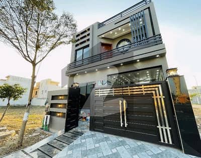 رئیل پام سٹی ایمن آباد موڑ,گوجرانوالہ میں 4 کمروں کا 5 مرلہ مکان 2.1 کروڑ میں برائے فروخت۔