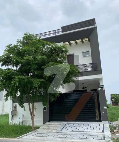 رئیل پام سٹی ایمن آباد موڑ,گوجرانوالہ میں 4 کمروں کا 5 مرلہ مکان 1.75 کروڑ میں برائے فروخت۔