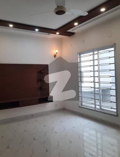 Upper Portion Of 20 Marla In DHA Phase 7 Is Available