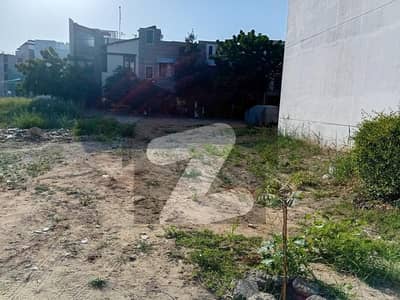 100Yard Plot for Sale in DHA Phase 7 Extension