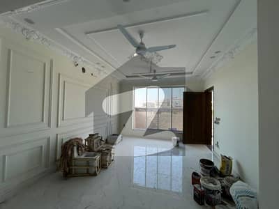 بحریہ انکلیو - سیکٹر جی بحریہ انکلیو,بحریہ ٹاؤن,اسلام آباد میں 2 کمروں کا 10 مرلہ زیریں پورشن 75.0 ہزار میں کرایہ پر دستیاب ہے۔