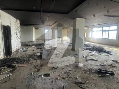 شاہراہِ فیصل کراچی میں 1 کنال دفتر 6.25 لاکھ میں کرایہ پر دستیاب ہے۔