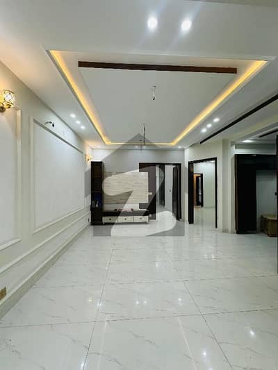 آڈٹ اینڈ اکاؤنٹس فیز 1 آڈٹ اینڈ اکاؤنٹس ہاؤسنگ سوسائٹی,لاہور میں 6 کمروں کا 8 مرلہ مکان 3.1 کروڑ میں برائے فروخت۔