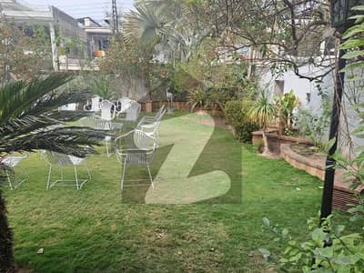 علامہ اقبال ٹاؤن لاہور میں 7 کمروں کا 2 کنال مکان 20.0 کروڑ میں برائے فروخت۔ علامہ اقبال ٹاؤن لاہور میں 7 کمروں کا 2 کنال مکان 20.0 کروڑ میں برائے فروخت۔