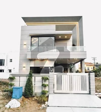 ڈی ایچ اے 9 ٹاؤن ڈیفنس (ڈی ایچ اے),لاہور میں 3 کمروں کا 5 مرلہ مکان 2.5 کروڑ میں برائے فروخت۔ ڈی ایچ اے 9 ٹاؤن ڈیفنس (ڈی ایچ اے),لاہور میں 3 کمروں کا 5 مرلہ مکان 2.5 کروڑ میں برائے فروخت۔