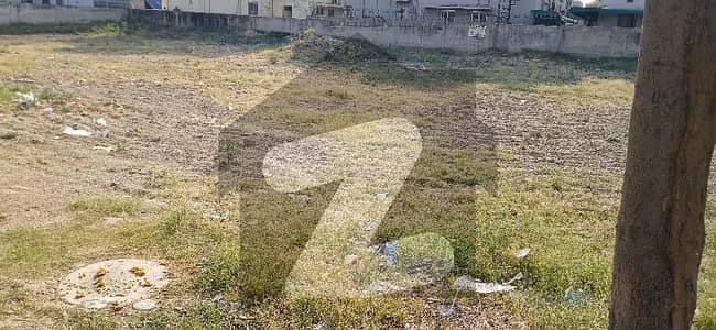 Prime location Near DHA Raya 1 kanal pair Near Roots Melenium School Near Club plot For Sale