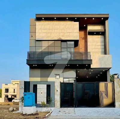 سٹی ہاؤسنگ سوسائٹی گوجرانوالہ میں 4 کمروں کا 5 مرلہ مکان 1.65 کروڑ میں برائے فروخت۔