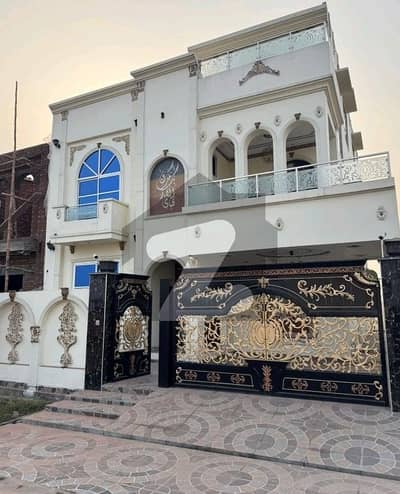 رئیل پام سٹی ایمن آباد موڑ,گوجرانوالہ میں 5 کمروں کا 10 مرلہ مکان 4.0 کروڑ میں برائے فروخت۔