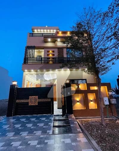 رئیل پام سٹی ایمن آباد موڑ,گوجرانوالہ میں 4 کمروں کا 5 مرلہ مکان 2.05 کروڑ میں برائے فروخت۔