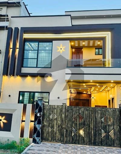 سٹی ہاؤسنگ سوسائٹی گوجرانوالہ میں 4 کمروں کا 5 مرلہ مکان 1.9 کروڑ میں برائے فروخت۔