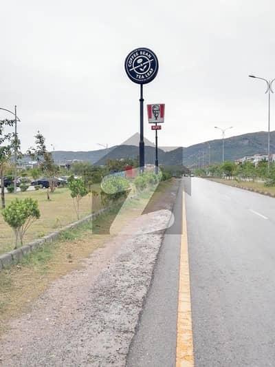 D 12 -1 Plot Size 35+70 Sun Facie