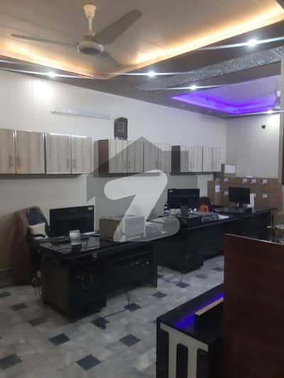 11 MARLA INDEPENDENT LOWER PORTION AVALIABLE FOR RENT WITH SEPARATE GATE ALL FACALATIES AVALIABLE E. T. C