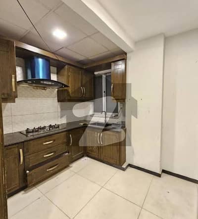 03 BEDROOM LUXURY UNFURNISHED APARTMENT AVAILABLE FOR RENT AT GULBERG GREEN ISLAMABAD