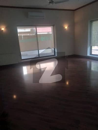 Luxury 2 Kanal House For Rent In F-7 With Swimming Pool | Ideal For Embassy