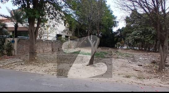 Corner Plot Available In Phase 2 Block T In Numbering 36 SARROUNDING Houses