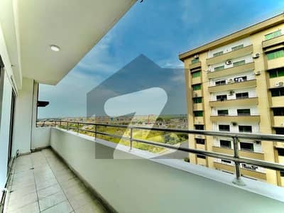 عسکری 10 - سیکٹر ایف عسکری 10,عسکری,لاہور میں 3 کمروں کا 11 مرلہ فلیٹ 3.35 کروڑ میں برائے فروخت۔