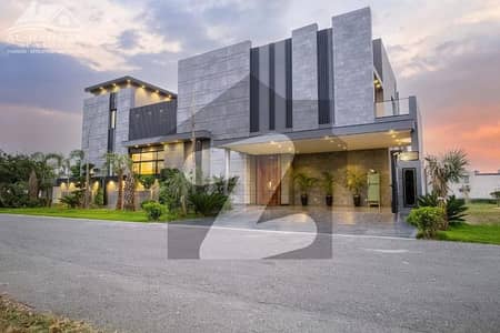 ڈی ایچ اے فیز 7 - بلاک ایکس فیز 7,ڈیفنس (ڈی ایچ اے),لاہور میں 5 کمروں کا 1 کنال مکان 7.25 کروڑ میں برائے فروخت۔