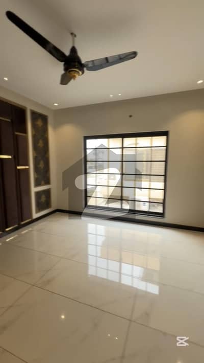 10 Marla Upper Portion Central Park Housing Scheme Lahore