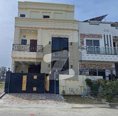 Your Search Ends Right Here With The Beautiful On Excellent Location House In Citi Housing Society At Affordable Price Of Pkr Rs. 19000000