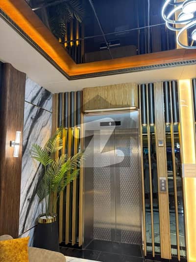 4200 Sq Ft Apartment With Private Roof | Metro Central Plaza Clifton