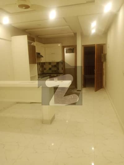 بحریہ انکلیو - سیکٹر ایچ بحریہ انکلیو,بحریہ ٹاؤن,اسلام آباد میں 2 کمروں کا 4 مرلہ فلیٹ 50.0 ہزار میں کرایہ پر دستیاب ہے۔