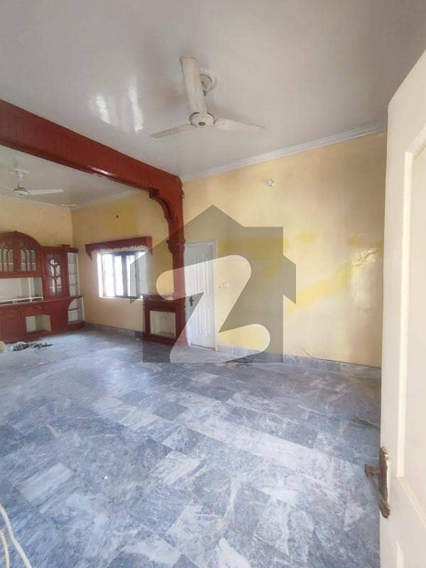 2 Kanal House For Rent With Lawn 2 Kanal House For Rent With Lawn