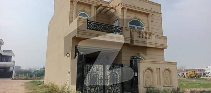 Double store house available for rent in diamond city phease 1