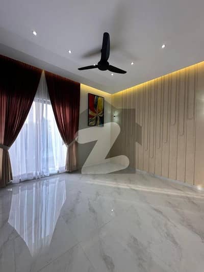 10 Marla Brand New Upper Portion with Gas Available For Rent In Bahria Town Lahore 10 Marla Brand New Upper Portion with Gas Available For Rent In Bahria Town Lahore