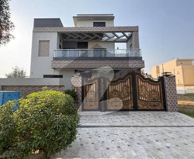 سٹی ہاؤسنگ سوسائٹی گوجرانوالہ میں 5 کمروں کا 10 مرلہ مکان 3.25 کروڑ میں برائے فروخت۔ سٹی ہاؤسنگ سوسائٹی گوجرانوالہ میں 5 کمروں کا 10 مرلہ مکان 3.25 کروڑ میں برائے فروخت۔