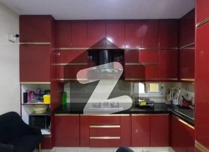 Flat Of 1000 Square Feet Is Available For rent