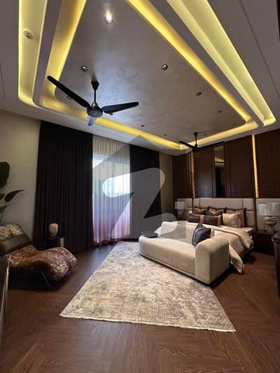 ڈی ایچ اے فیز 5 ڈیفنس (ڈی ایچ اے),لاہور میں 5 کمروں کا 1 کنال مکان 7.6 کروڑ میں برائے فروخت۔