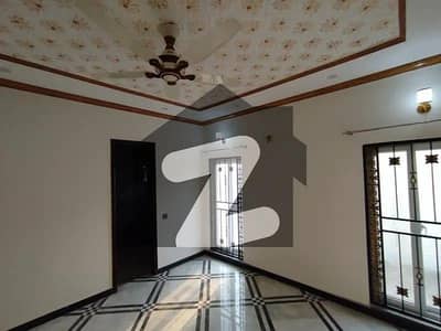 Bahria orchard Lahore 10marla upper portion for rent brand new first entry