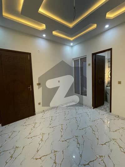 والٹن روڈ لاہور میں 3 کمروں کا 3 مرلہ مکان 1.15 کروڑ میں برائے فروخت۔