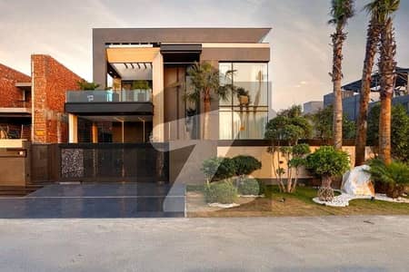 One Kanal Outstanding Luxuries Bungalows For Sale At Prime Location Facing 70 Feet Road