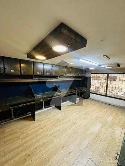 2000 Mezzanine Office For Rent Dha Phase V Badar Commercial Car Parking No Issues